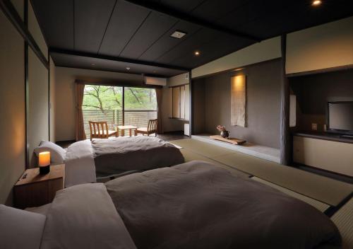 room-image