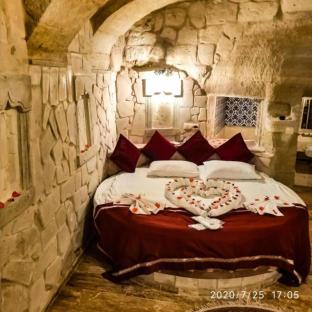room-image