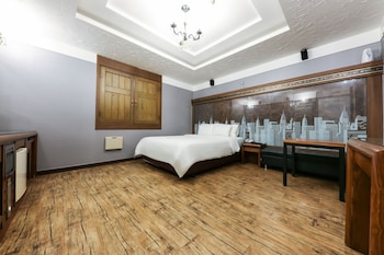 room-image