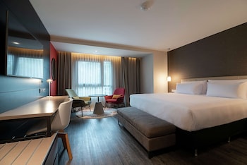 room-image