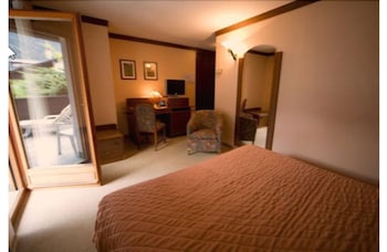 room-image