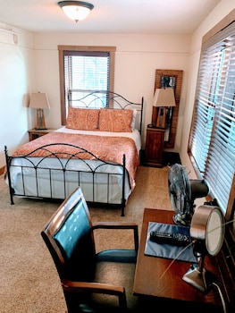 room-image