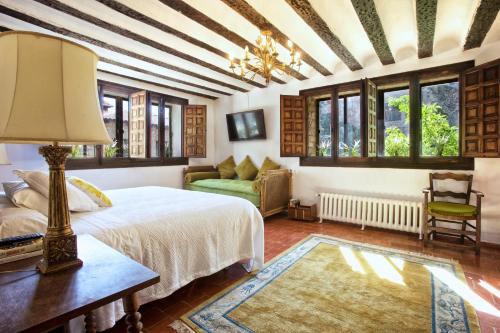 room-image