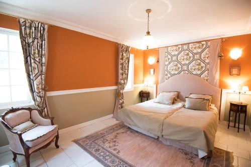room-image