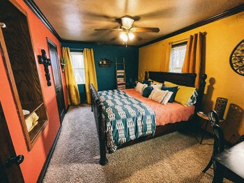 room-image