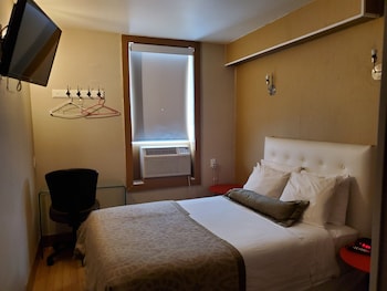 room-image