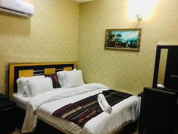 room-image