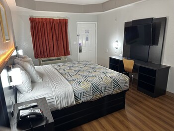 room-image
