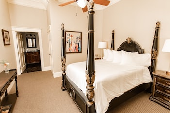 room-image