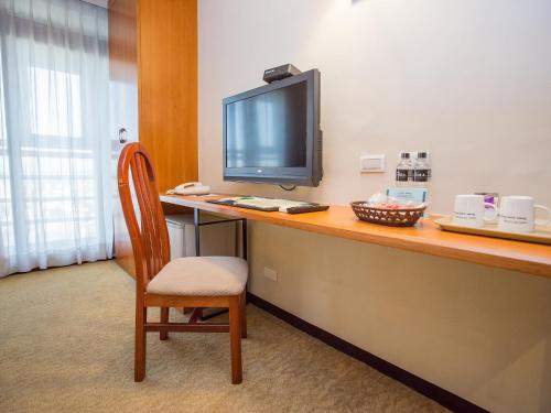 room-image