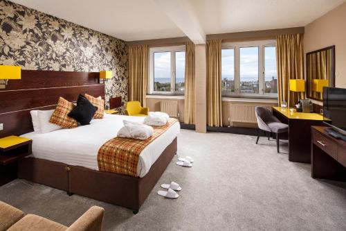 room-image