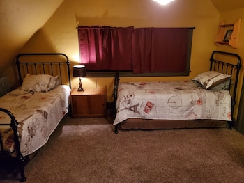 room-image