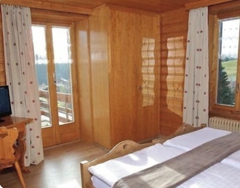 room-image