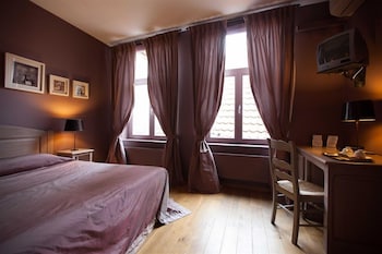 room-image