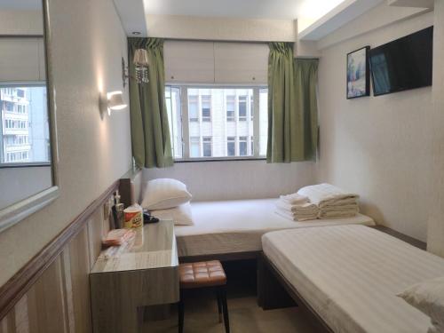 room-image