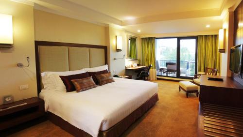 room-image