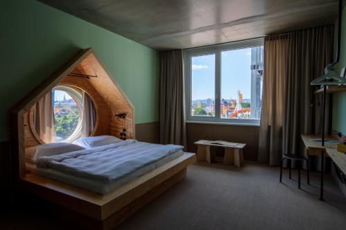 room-image