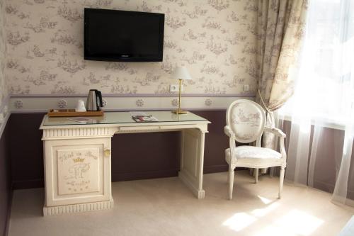 room-image