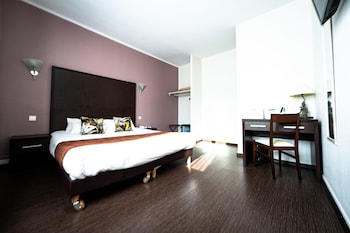room-image