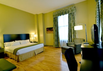 room-image