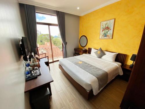 room-image