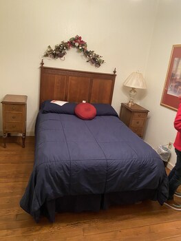 room-image