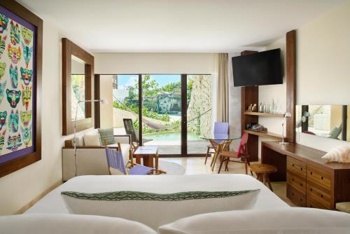 room-image