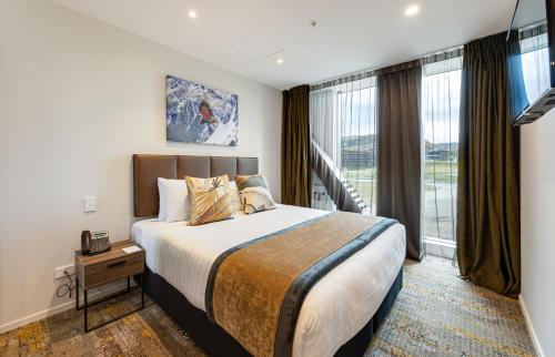 room-image