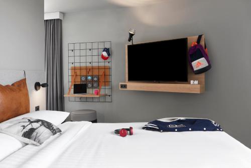 room-image