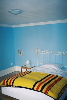 room-image