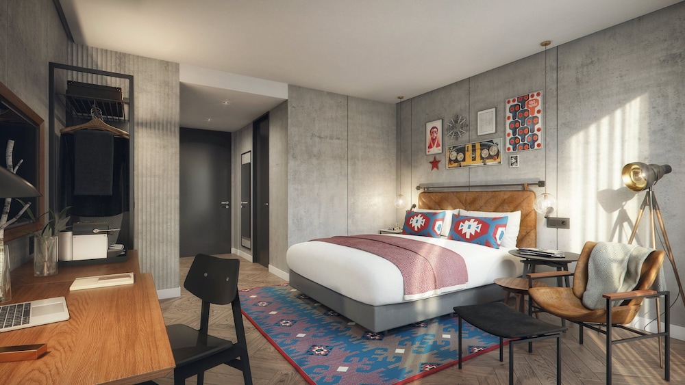 room-image
