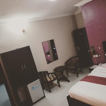 room-image