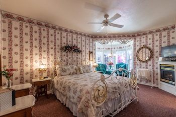 room-image