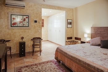 room-image