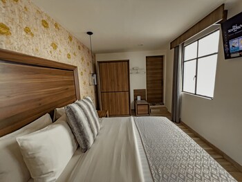 room-image