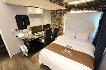 room-image