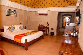 room-image
