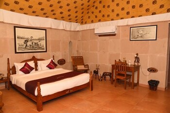 room-image