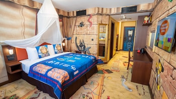 room-image