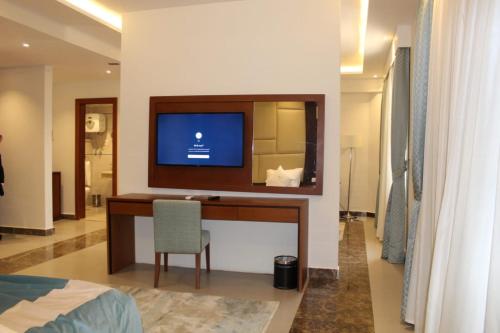 room-image