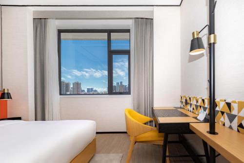 room-image