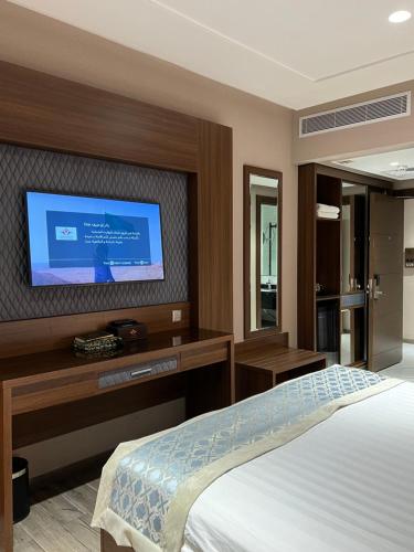 room-image