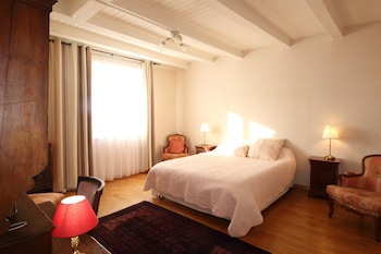 room-image
