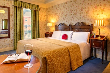 room-image