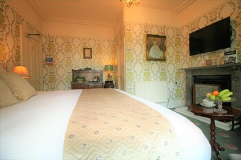 room-image