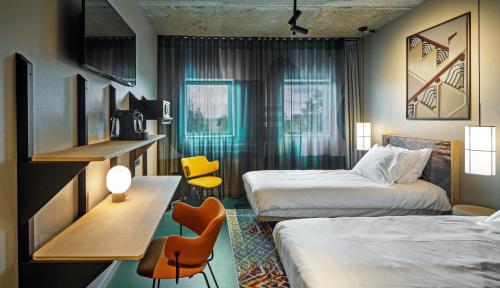 room-image