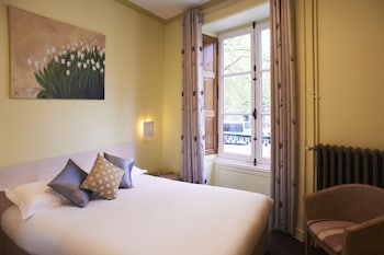 room-image