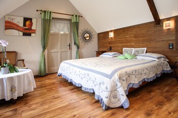 room-image