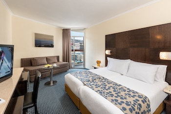 room-image
