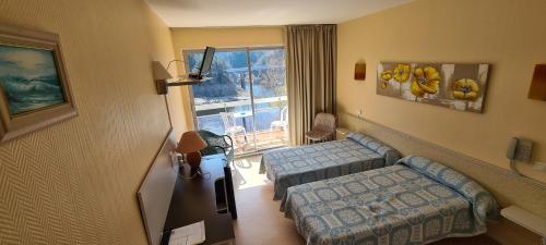 room-image